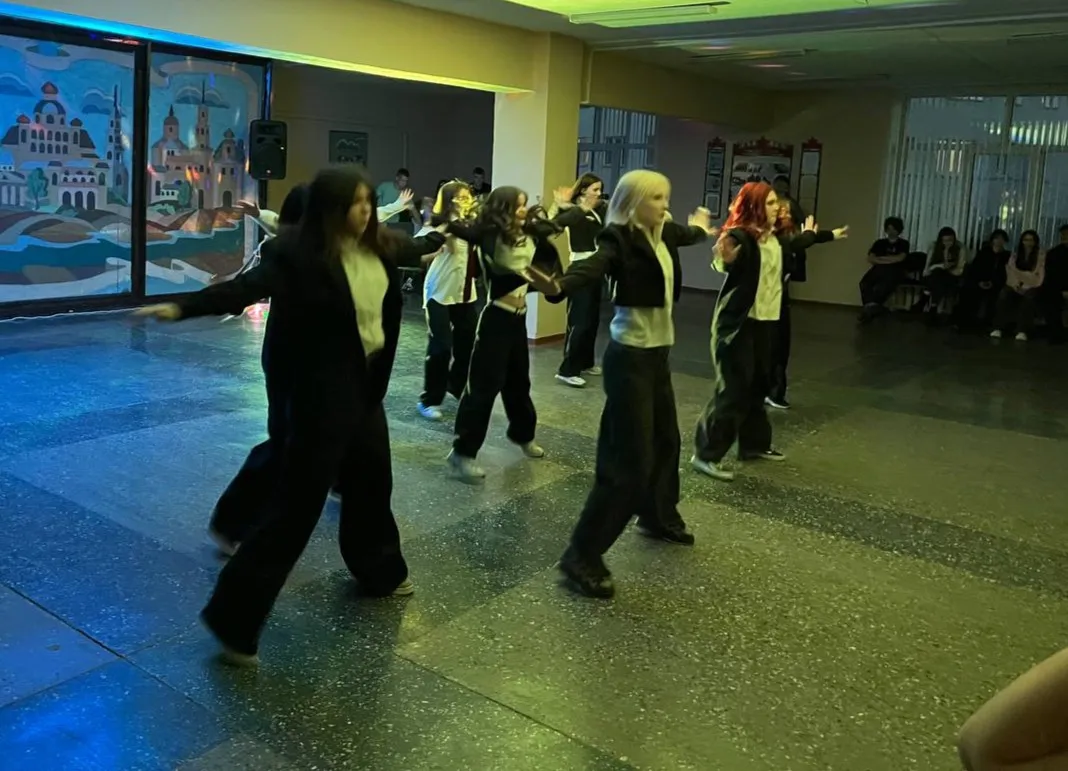 ПРАЗДНИЧНАЯ ДИСКОТЕКА СГК