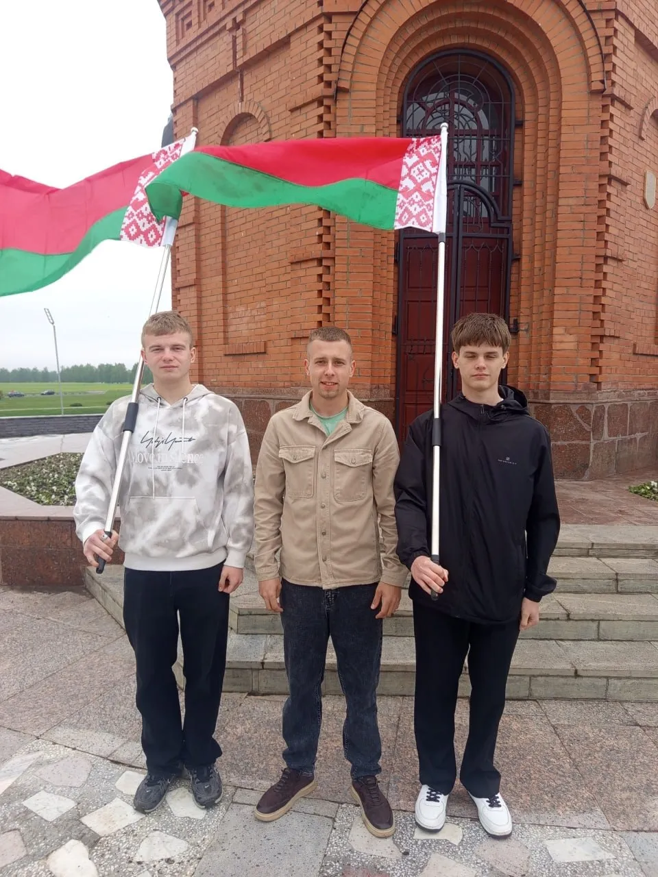 «Они выстояли, чтобы мы жили»